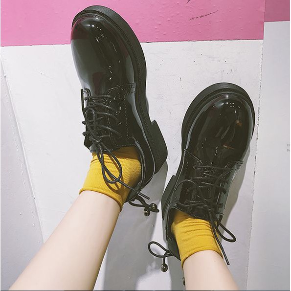 Giày oxford đế bằng - mũi tròn, da bóng và lì thắt dây sau T08181 | BigBuy360 - bigbuy360.vn