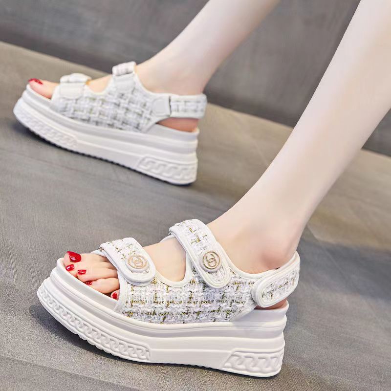 Dép Sandal Đế Dày Chống Trượt Thời Trang Mùa Hè Dành Cho Nữ