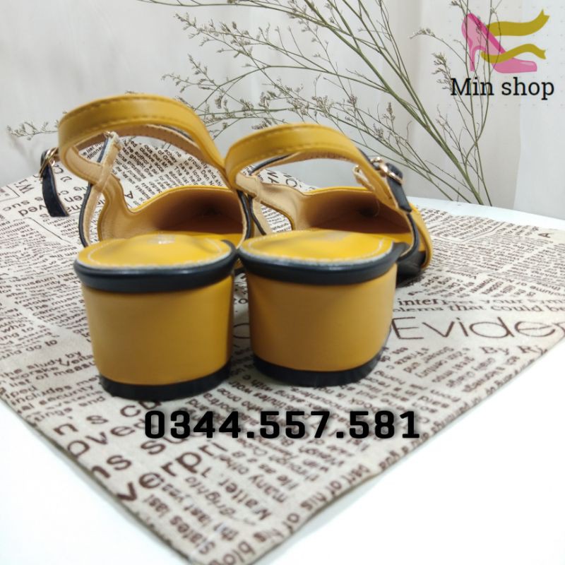 Giày sandal mũi nhọn cực sang chảnh cho các nàng công sở nữ tính.