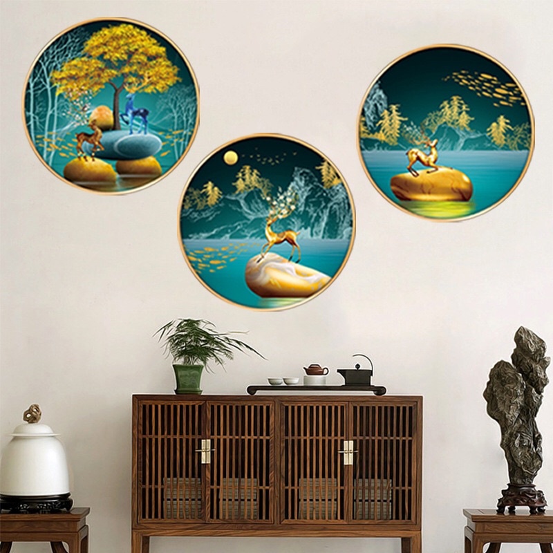 Decal dán tường khung tròn hươu vàng sang trọng, trang trí phòng khách