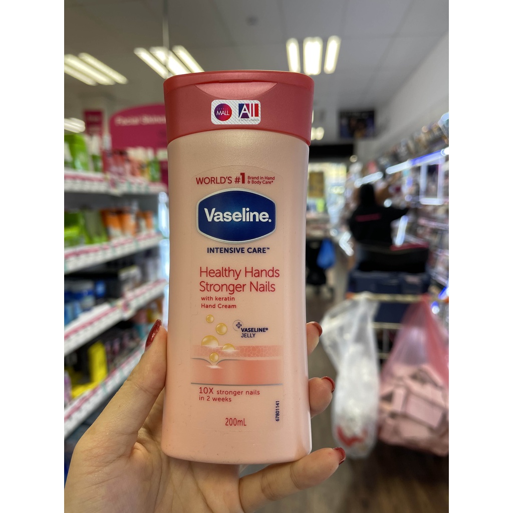 Kem dưỡng tay và móng Vaseline Intensive Care Hand and Nails