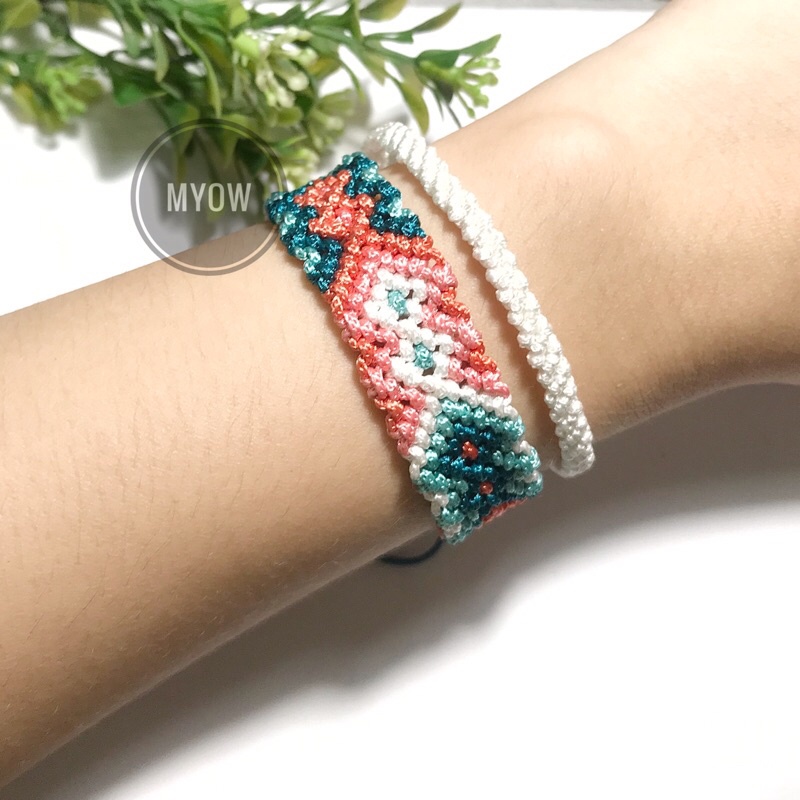 Vòng tay handmade tết dây thổ cẩm - friendship bracelet số 396