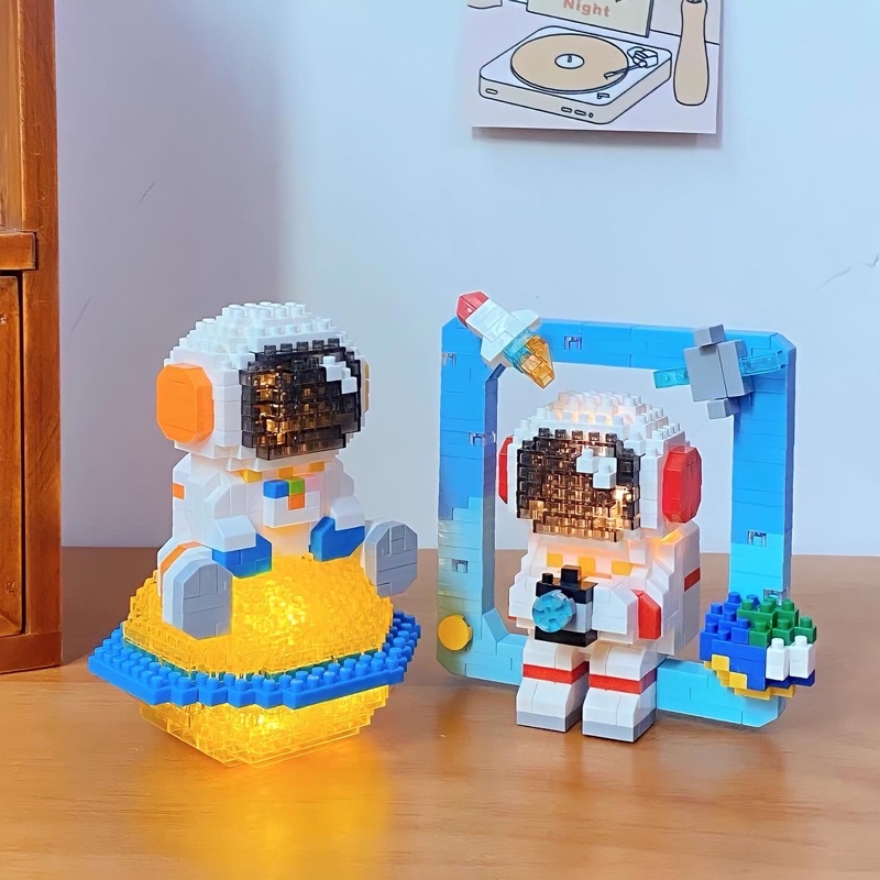 Mô Hình Lắp Ghép Phi hành Gia Phát Sáng 3D Mini Đèn Led Mặt Trăng