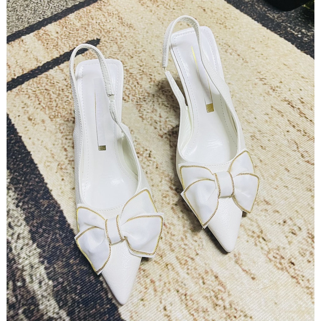 Sandal bít mũi da mịn nơ vải viền xích nhỏ gót đũa - 7P