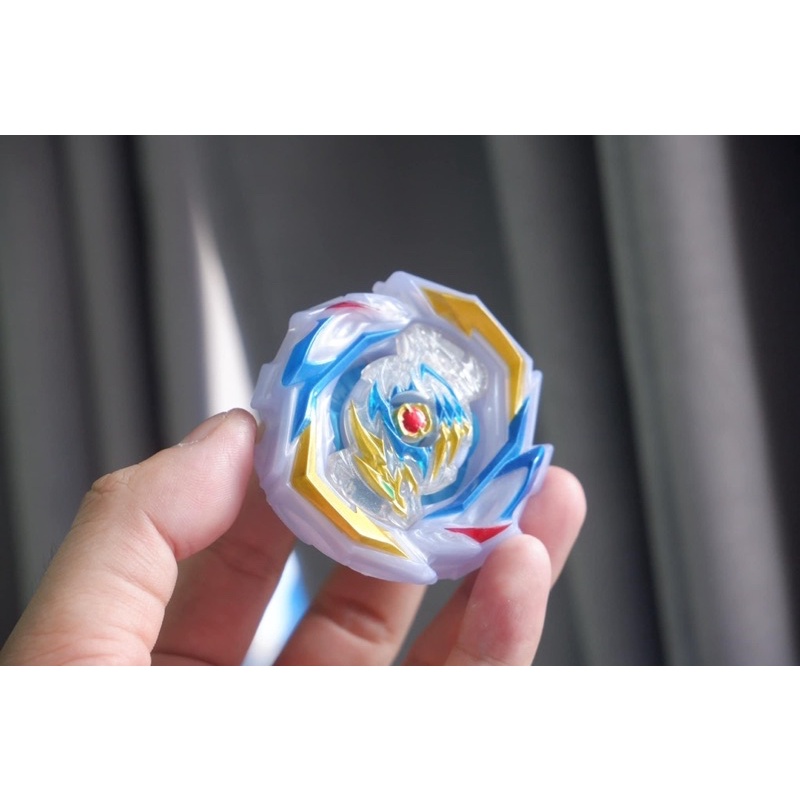 Con Quay BEYBLADE