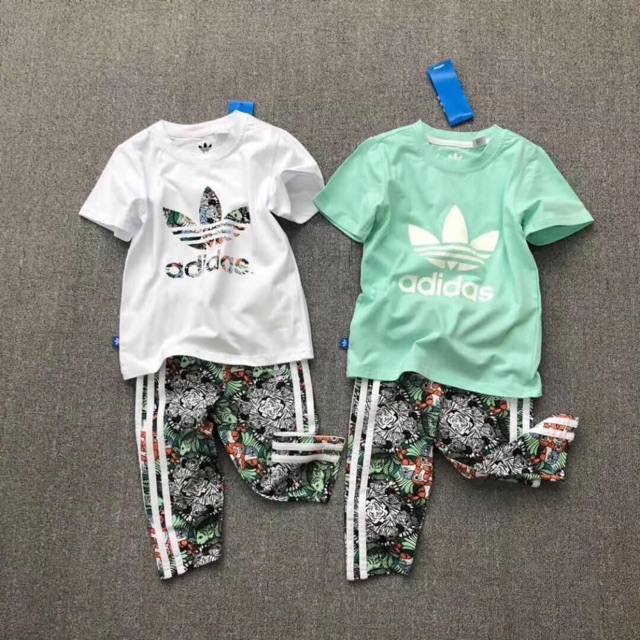 Bộ adidas bé gái