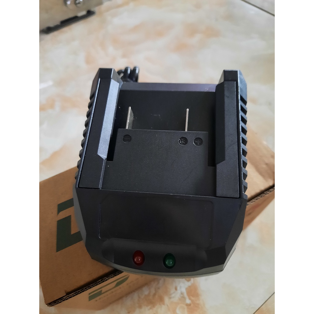 Mua Cục Sạc Pin M21, Cục Sạc Pin Chính Hãng Dekton Chân Pin Makita giá ...