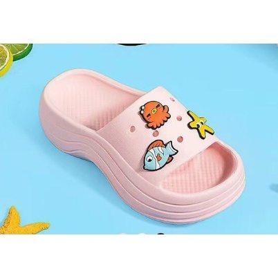 DÉP QUAI NGANG ĐẾ SÓNG 5CM TẶNG KÈM 6 STICKER ( ĐẶT TĂNG LÊN 1 SIZE)