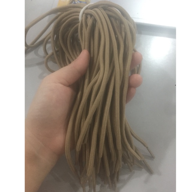 Dây giầy màu nâu tròn