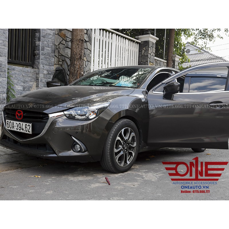 Bọc Trần da 5D Cho Xe Mazda 2 2017