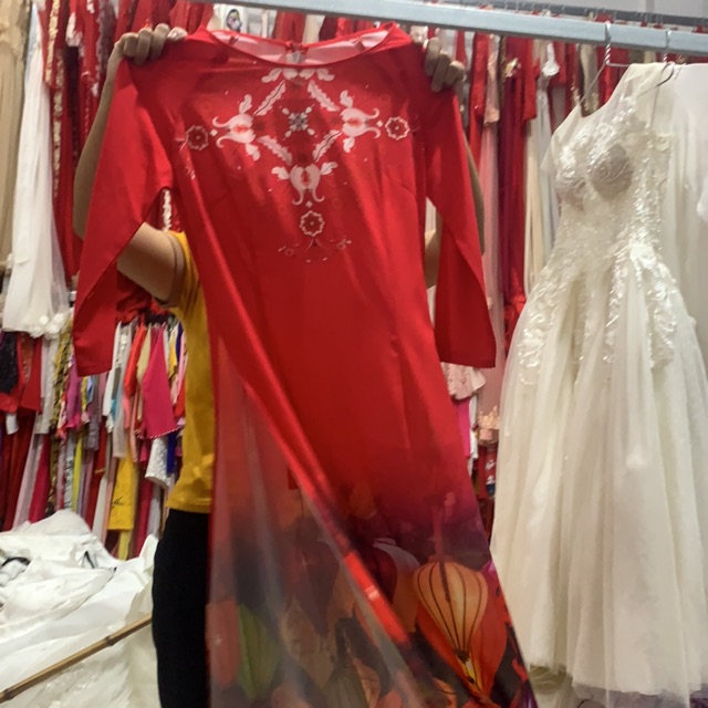 Áo dài hiền đức