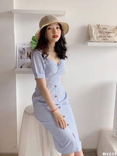 Đầm maxi caro cổ tim nhún nút gỗ