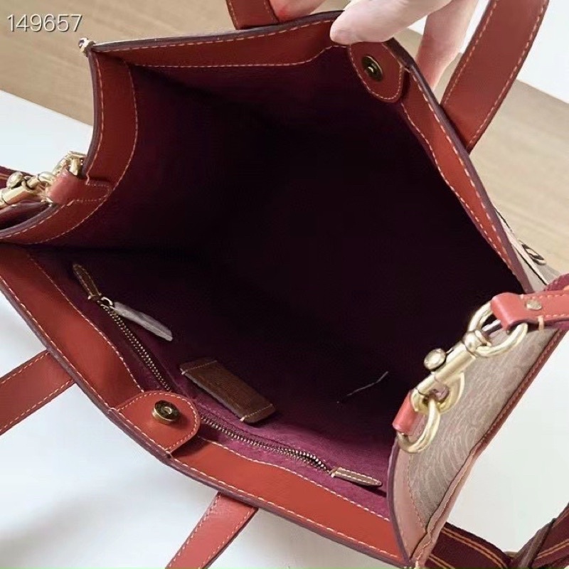 Túi xách nam Coach Field Tote whith Patches hoạ tiết trẻ trung