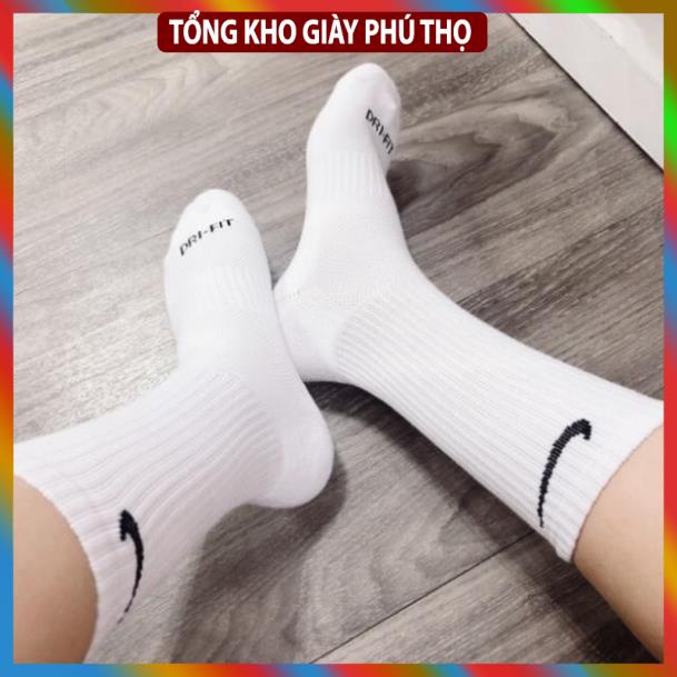 Tẩt Cao Cổ Màu Trắng Nam Nữ cực hot dễ phối đồ với giày sneaker - NT STORE SNEAKER