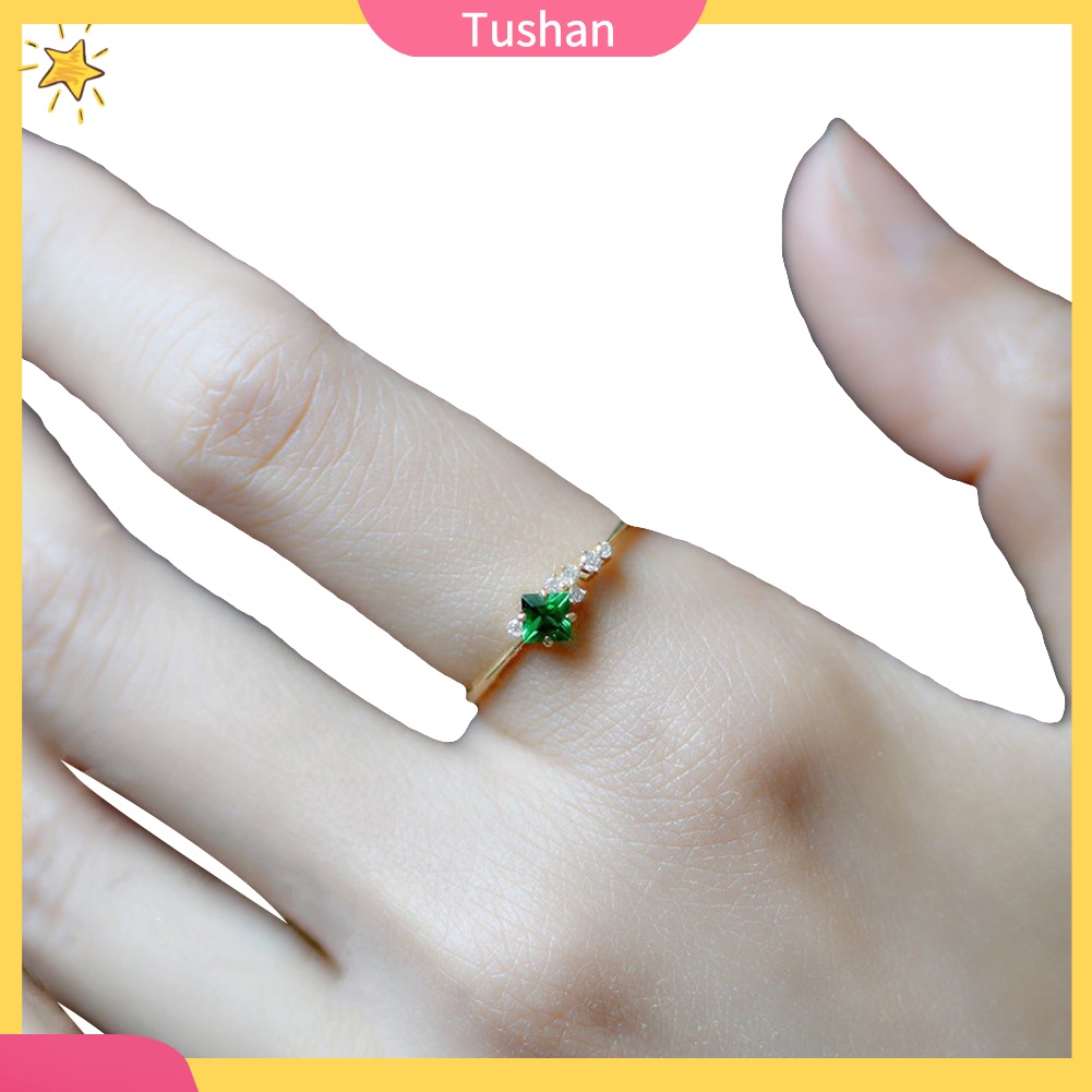 Nhẫn Đính Hôn Đính Ngọc Lục Bảo Nhân Tạo Thời Trang