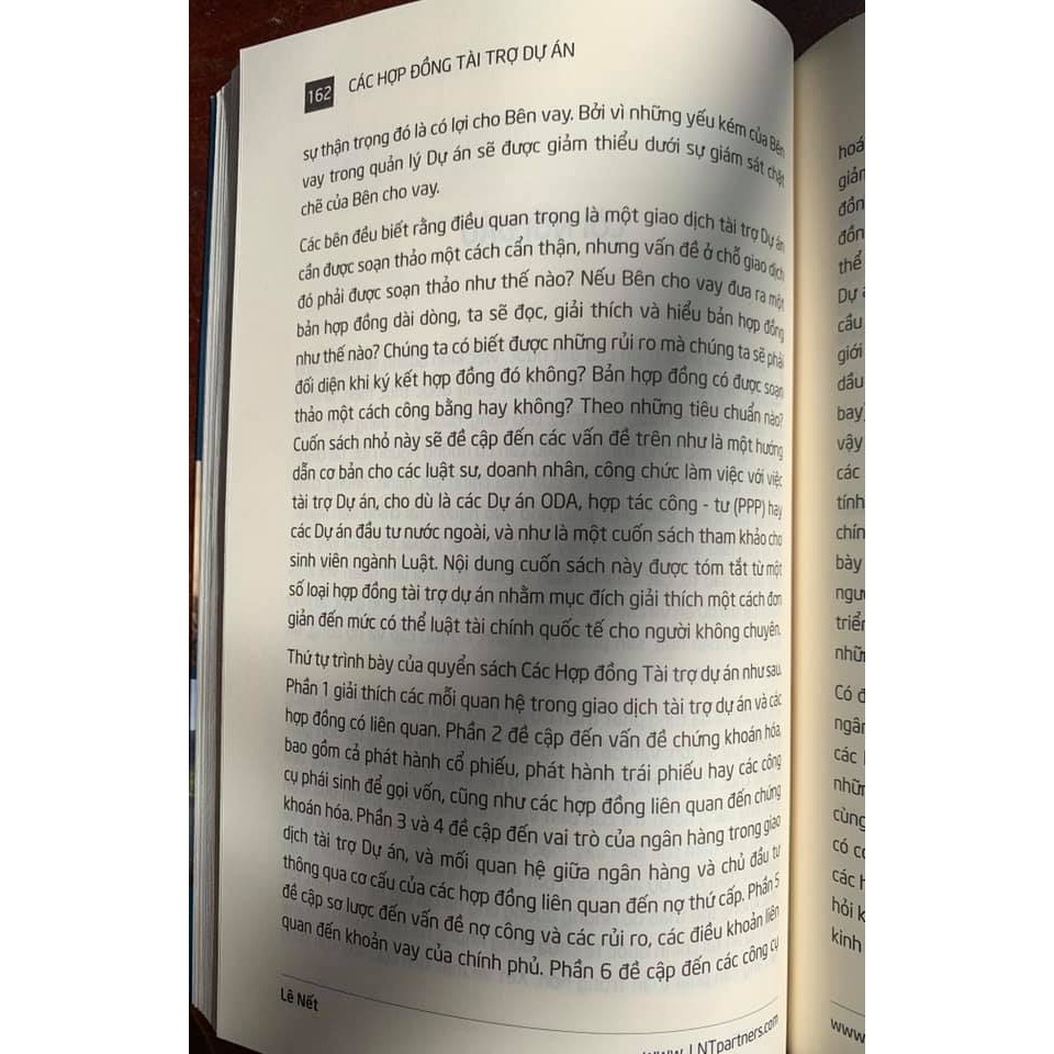 Sách - Các hợp đồng tài trợ dự án | BigBuy360 - bigbuy360.vn