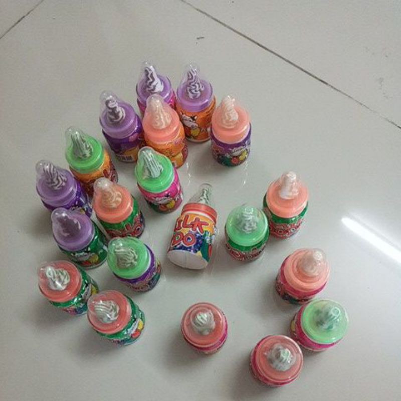 Hộp mút kẹo bình ti