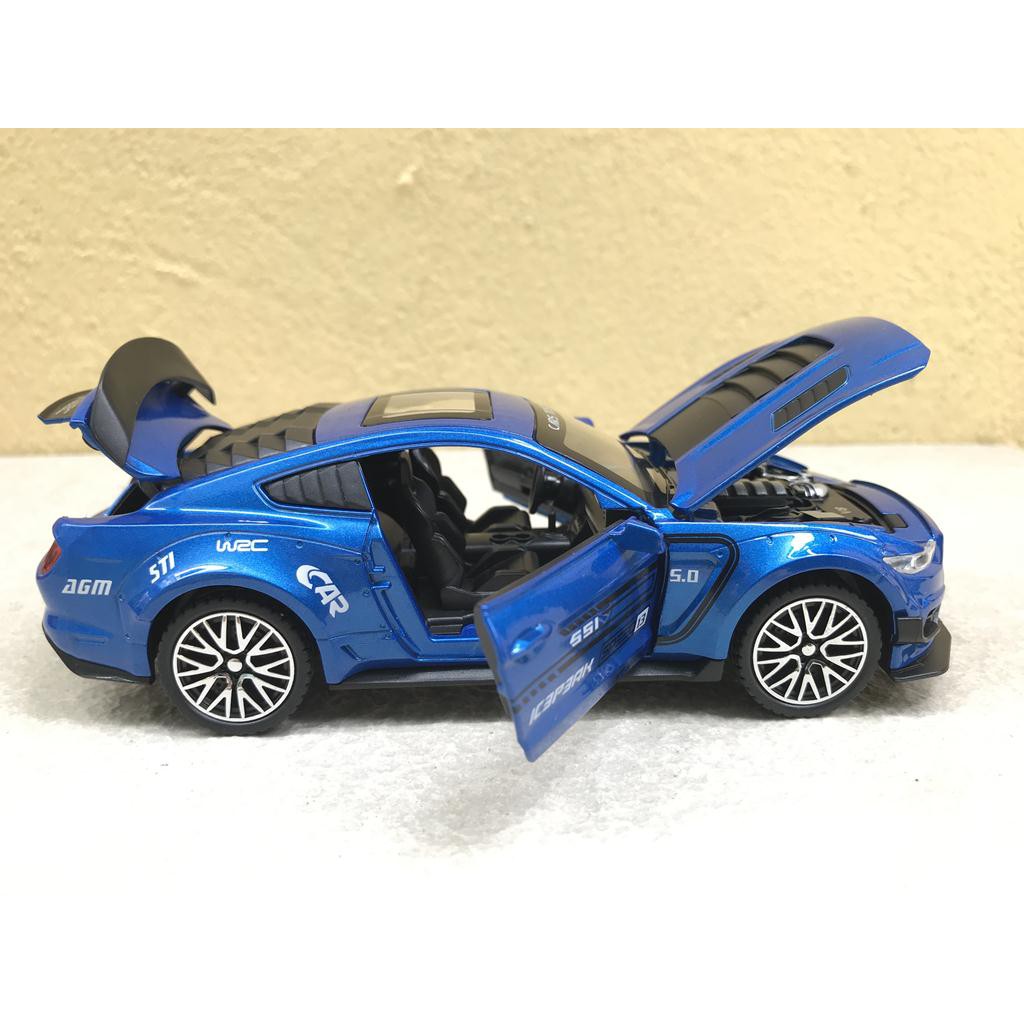 Mô hình xe FORD Mustang GT500 Shelby 2021 - 1:32