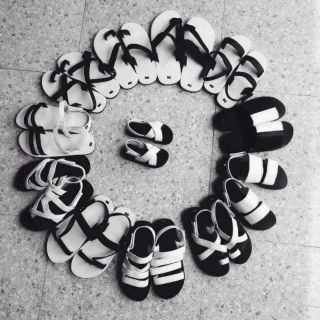 Sandal thiết kế