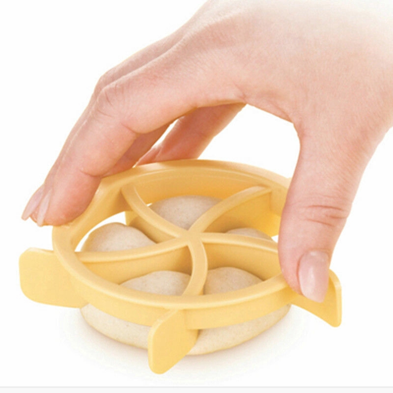 Dụng Cụ Nhấn Cắt Bột Bánh Mì