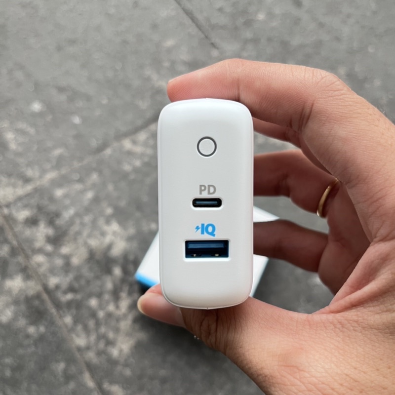 Củ sạc nhanh ANKER PowerPort PD+2 công suất 35w, 1 USB-C PD 20w, 1 PowerIQ 2.0 15w - A2636 - BẢO HÀNH 12 THÁNG