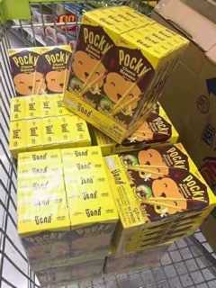 Bánh Pocky CHUỐI - XOÀI SOCOLA