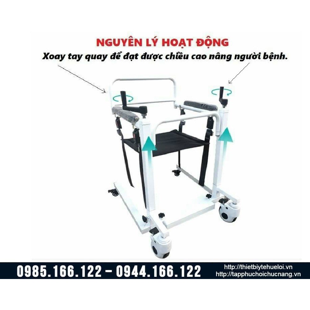 Xe lăn nâng đỡ bệnh nhân lên ô tô