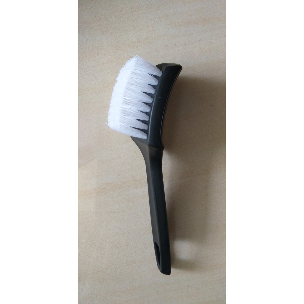 Bàn chải làm sạch lốp, hốc bánh - Max Shine Professional Tire Brush