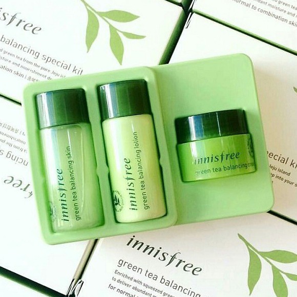 Bộ Kit Trà Xanh Innisfree Green Tea Balancing Special Kit
