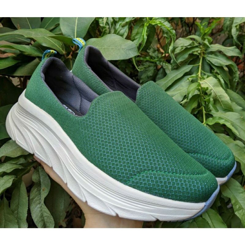 Giày  Sketcher Relaxed Fit Slip On Shoe