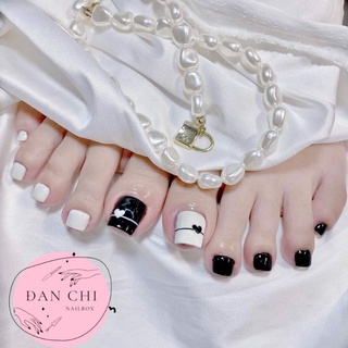 NailBox Chân móng úp thiết kế sẵn Mẫu Trắng Đen