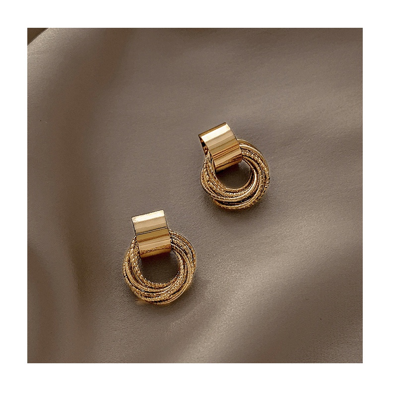 Hoa tai thiết kế thanh lịch phong cách thời trang Âu Mỹ