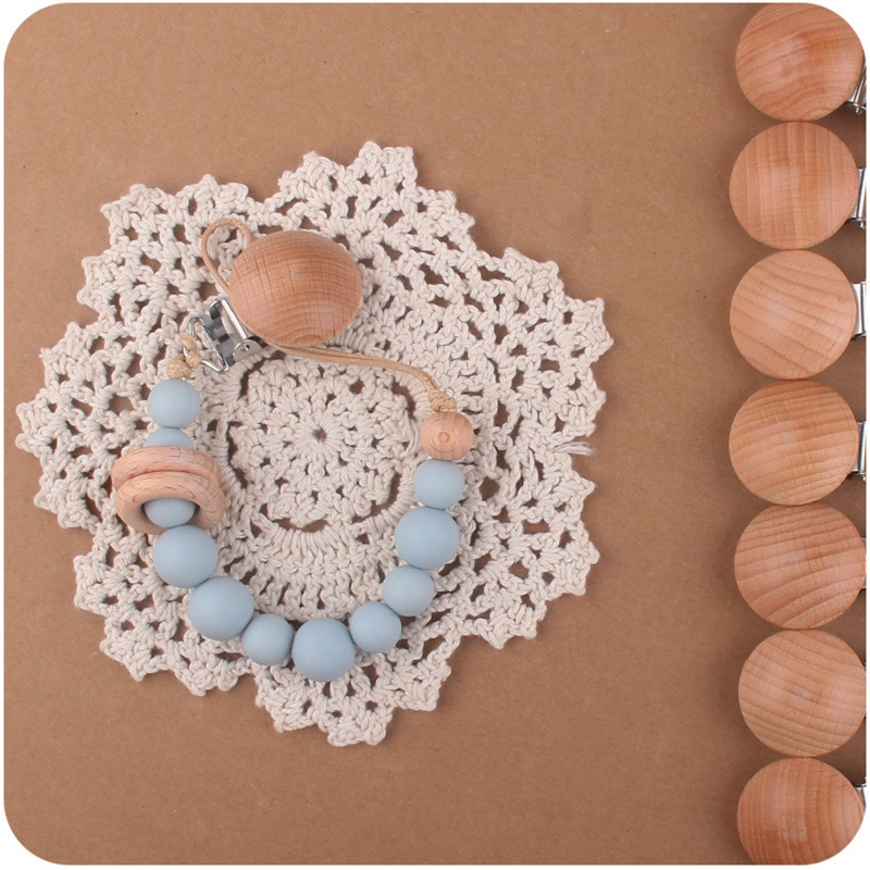 Giá Đỡ Núm Vú Giả Dạng Kẹp Hình Tròn Bằng Silicone Phối Dây Xích Dành Cho Trẻ Sơ Sinh