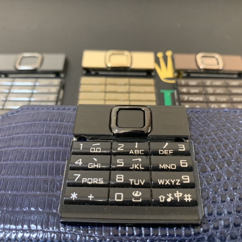 Phím zin chính hãng Nokia 8800