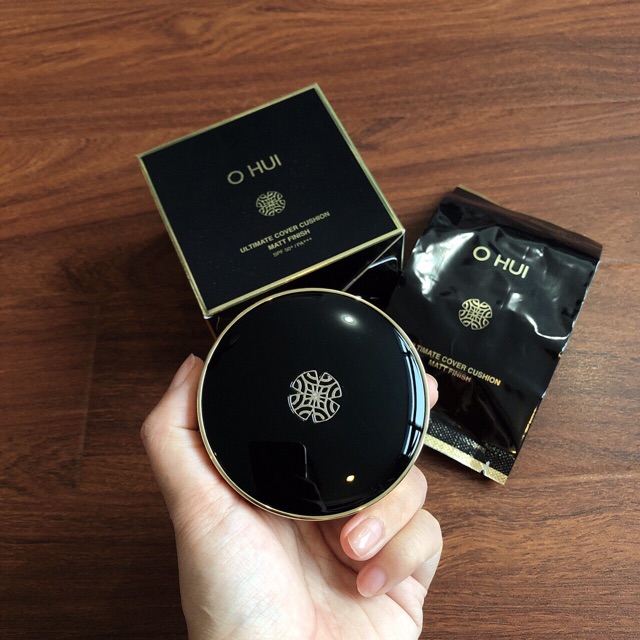 Set cushion phấn nước Ohui Moist dành cho da thường - da khô