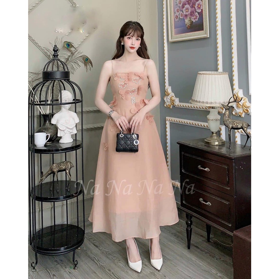 Váy tơ đính hoa siêu xinh