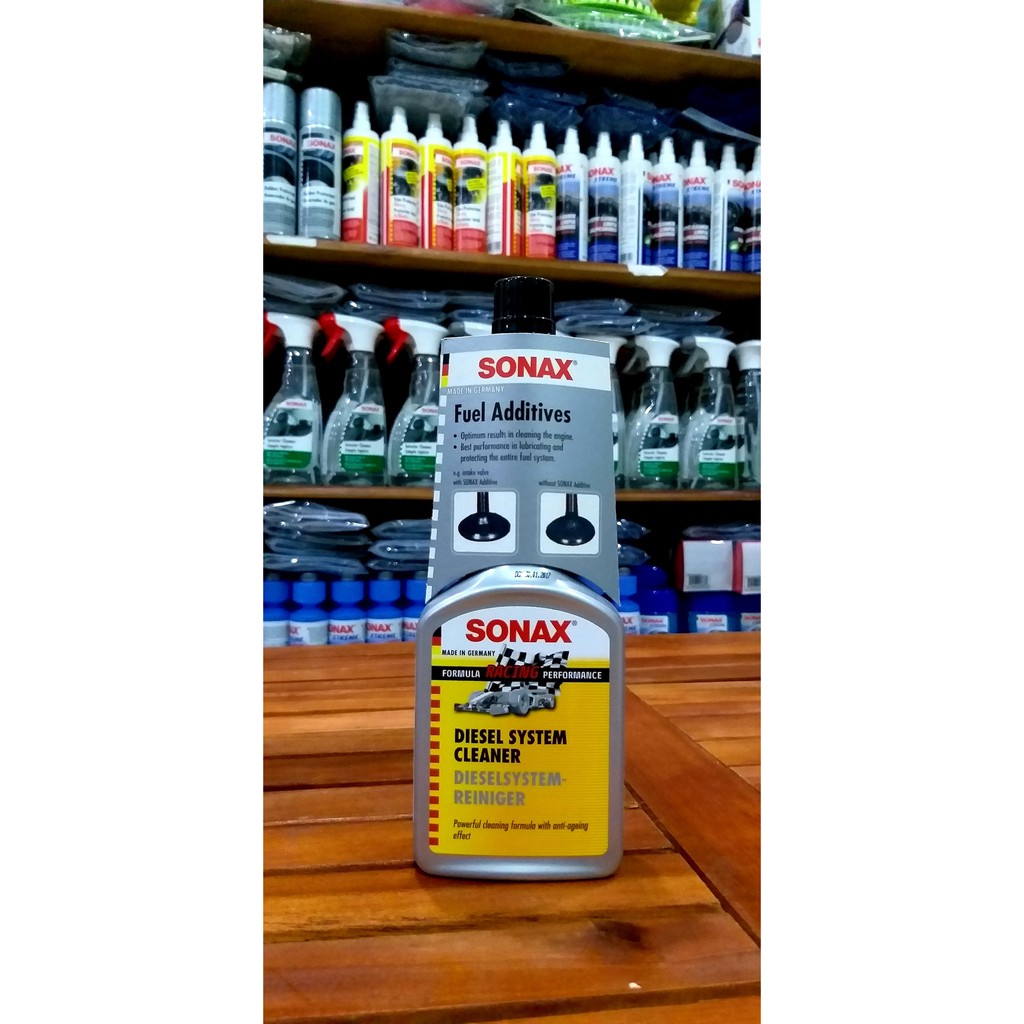 Chai làm sạch động cơ dầu Sonax Diesel System Cleaner 250ml