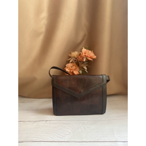 Túi đeo chéo da kì nhông