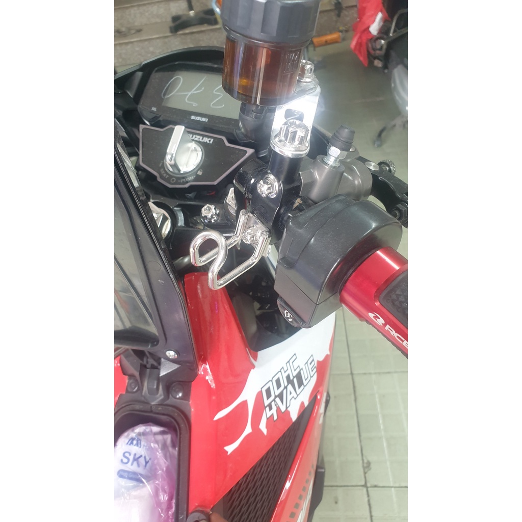 Móc chữ U inox cao cấp treo đồ xe máy không rỉ sét