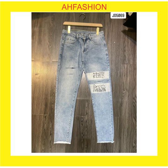 Quần jean nam co giãn cao cấp chất bò rách gối in chữ mẫu mới AHFASHION | BigBuy360 - bigbuy360.vn