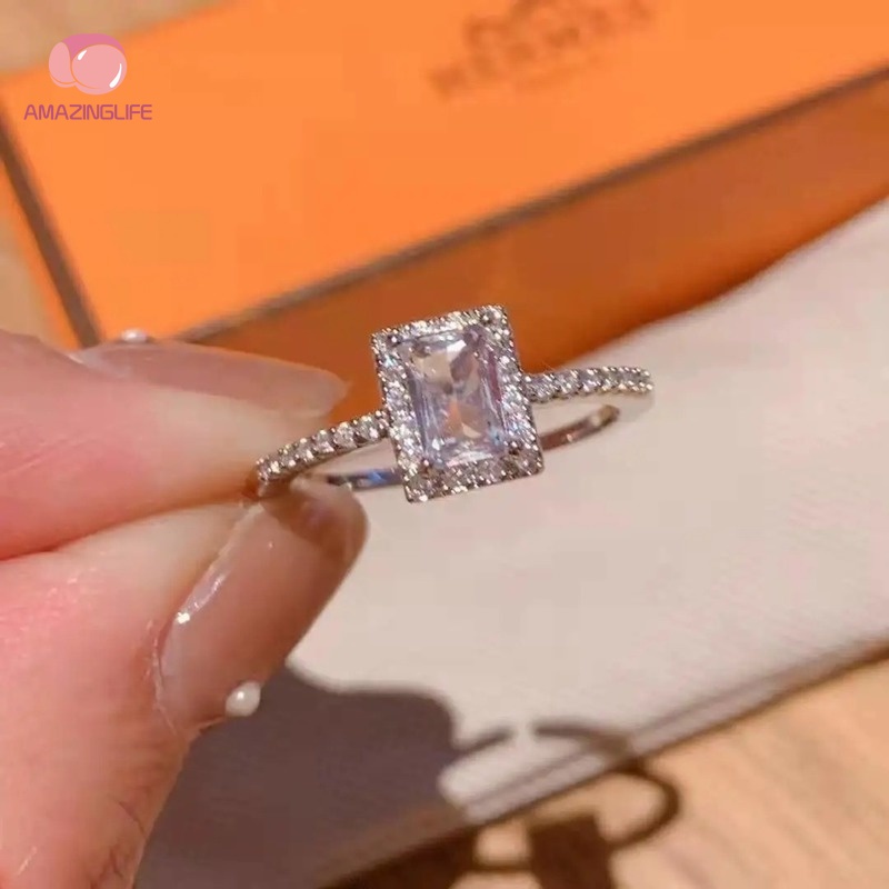 Nhẫn Hở Đính Đá Zircon Hình Vuông Sang Trọng
