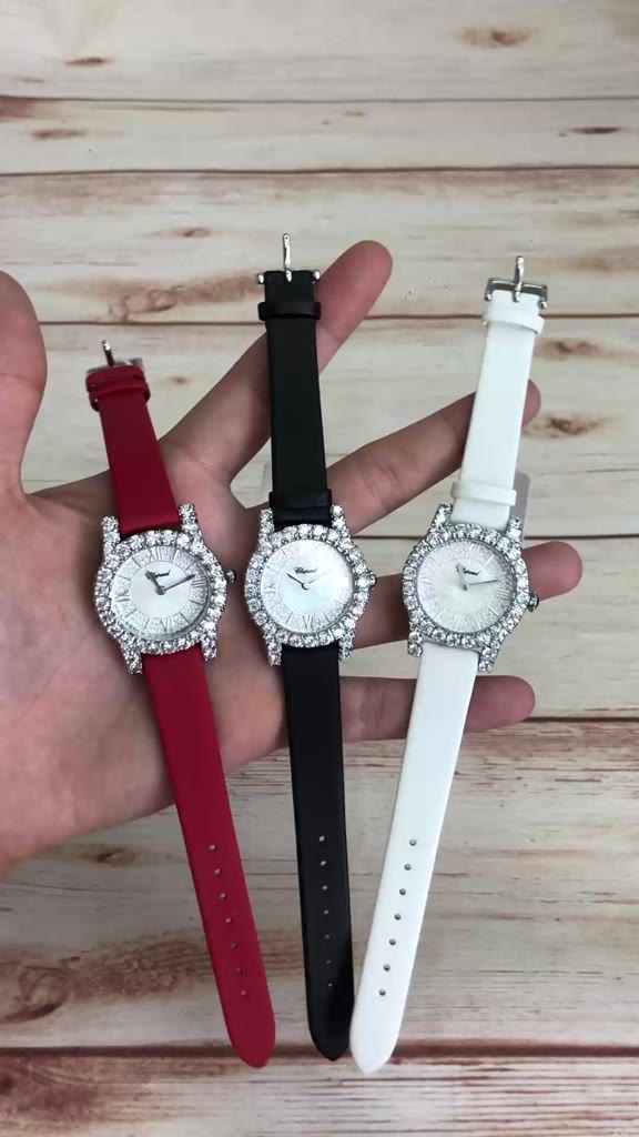 Đồng Hồ Đeo Tay Nữ CHOPARD Đính Đá Sang Trọng Cao Cấp, Đồng Hồ Dây Da Quý Phái Bền Đẹp Chống Xước Chống Nước Chất Lượng | BigBuy360 - bigbuy360.vn
