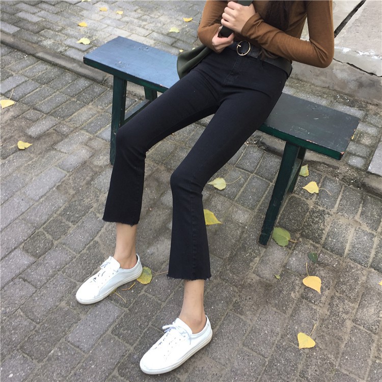 Quần Jeans Nữ Lưng Cao Ống Rộng Màu Đen