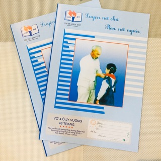 Vở 4 ô li đứng bìa Bác Hồ