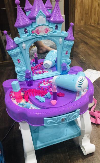 Bộ đồ chơi bàn trang điểm elsa cho bé hình lâu đài công chúa