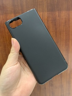 Ốp lưng silicon màu đen cho Blackberry Key1/Key2