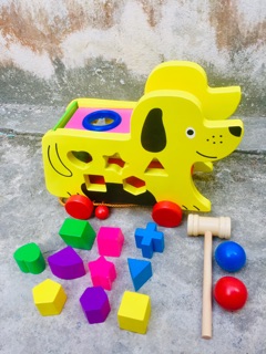 Xe chó kéo đập bóng thả hình