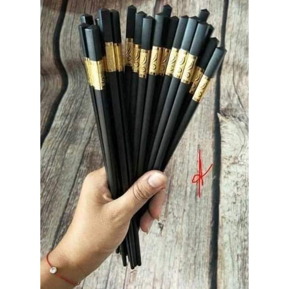 Đũa ăn cao cấp khảm vàng Chống Trơn- Chống Trượt- Chống Mốc- Chống cong vênh-Bền Mầu ( Hộp 10 đôi )
