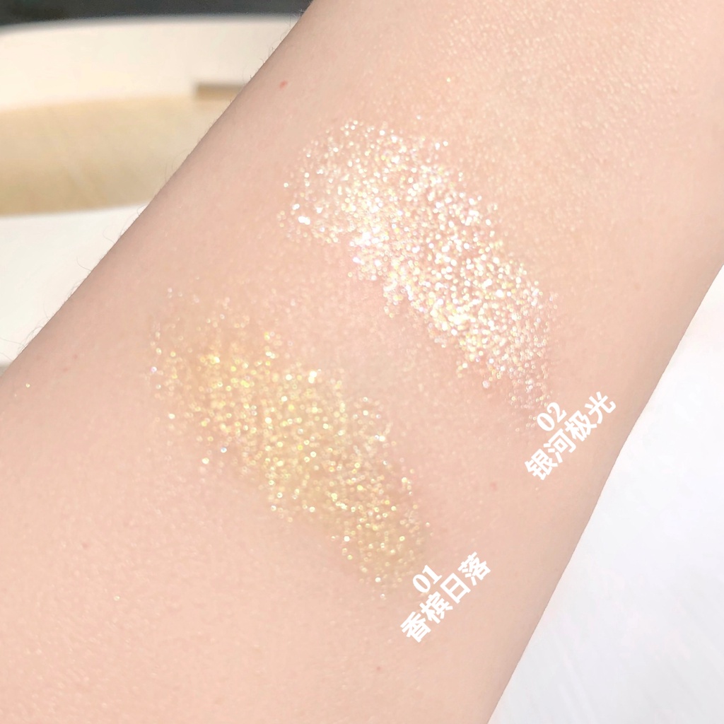 Chì sáp nhũ kẻ mắt lấp lánh