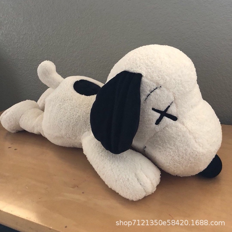 Gối Ôm Nhồi Bông Hình Chú Chó snoopy Dễ Thương